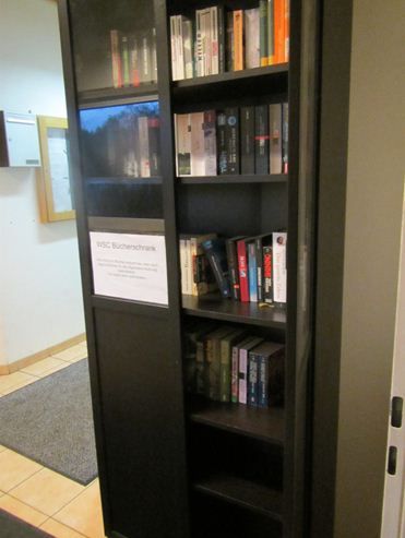Bücherschrank